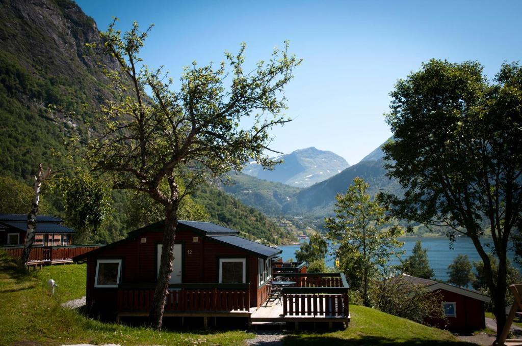 Grande Hytteutleige Og Camping Geiranger Quarto foto