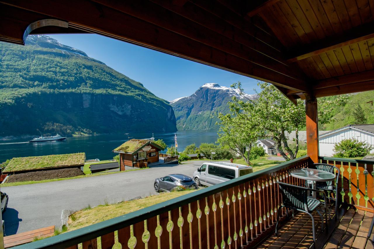 Grande Hytteutleige Og Camping Geiranger Exterior foto